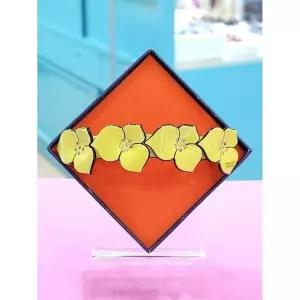 [하프클럽/ 주얼리] 세이브존05 프랑스 4플라워 중대 자동핀(연두투톤)2 RRDD24