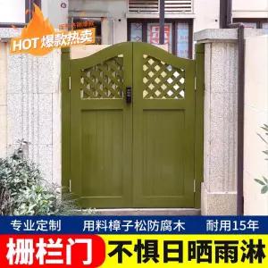 시골집 대문 실내 나무 정원 방부목 실외