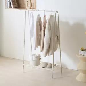 로프트앤리빙 스탠드옷걸이 이동식행거 미니 고정식 비키니 파이프 틈새 벽 철제 튼튼한 낮은 2단 드레스룸 벽 코너 수납 옷가게 원룸 옷장 무타공 철재