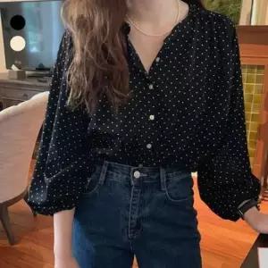 [의류] 부드러운 시폰 미니 토트 손목 밴딩 블라우스