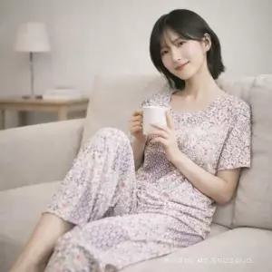 [롯데백화점]비비안 소프트무드 플라워 스판 여성 홈웨어 상하의 세트 EZ1964 EZ1964P