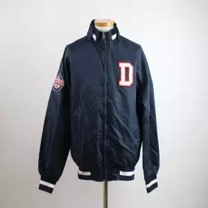 네포스 두산베어스 점퍼 사이즈 95