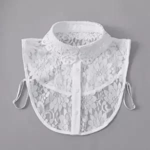 펀칭 레이스 카라 셔츠 블라우스