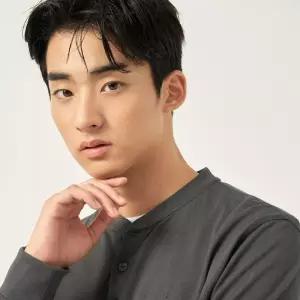 [백화점 정품] 25FW [FW25]피케 헨리넥 긴소매 티셔츠 - 카키 BC5841C04H LL