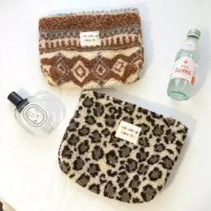 폭닥폭닥 뽀글이 양털 패턴 대형 파우치 2종 양털 생리대 백 대용량 이너 화장품 빅 여행용 메이크업