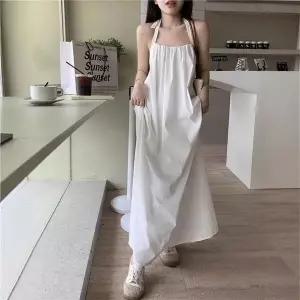 [하프클럽/셀러허브_여성트랜드패션]여름 홀터넥 A라인 롱원피스 휴양지 해