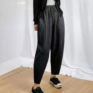 [하프클럽/셀러허브_여성트랜드패션]기모 항아리 배기 조거 밴딩 주름 팬츠