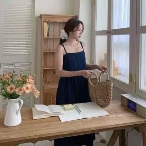 [다잇템] 여자 롱 스모킹 고무줄 진 캐미 박시핏 원피스