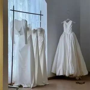 웨딩드레스 행거 옷걸이 의류매장 이동식 튼튼한 철제 스탠드 상품진열 선반 옷가게
