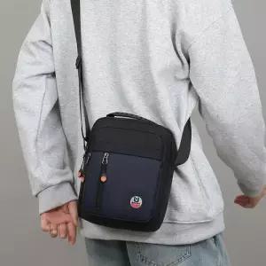 쉬헐크 남친 남성용 캐주얼 스니커즈백 숄더백 가방 세로형 아웃도어 멀티레이어 KKE5