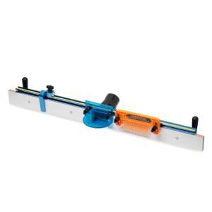 파워텍 라우터 테이블 펜스 시스템 3-1/2인치 높이 32인치, 조절 노브가 있는 키트, 알루미늄 플립 스톱, 측정 테이프, 페더 보드, 비트 가드 및 내장된 2-1/2인치 먼지 포트 - 71655