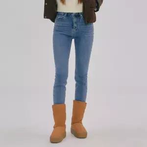 [미쏘] 기모 핏업 팬츠 슬림일자핏(165CM) (MIWTJCV20J-T)