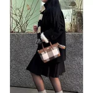 닥스 25SS 스테디셀러 브라운 체크 가죽 토트백 WCBA5E832W2