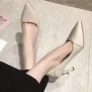 여자펌프스 직장인 여자 데일리 뾰족구두 베이지색 정장패션 구두 20대구두