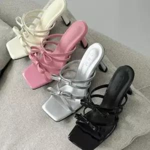 [다잇템]여자 귀여운 SS 리본 슬리퍼 샌들힐 하이힐 (16014853A)