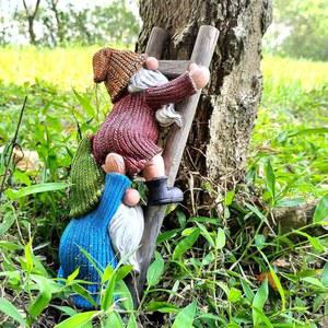 파티오 야드 잔디 현관 장식품을 위한 JARPSIRY 정원 노메 조각상 재미있는 등반 사다리 피규어 레진 조각 야외 장식품 선물