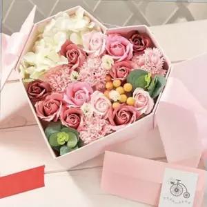 박스 카네이션 용돈 하트 모양 비누꽃 선물 기프트 플라워