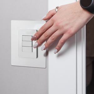 메탈 스위치커버 화이트-소/손때방지 콘센트커버 전등