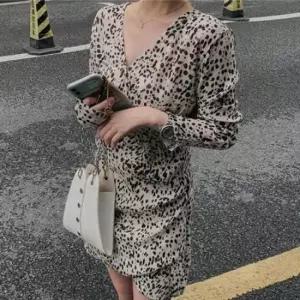 [옷은날개] 원피스 치마 데이트패션원피스 가을 레오파드무늬 하