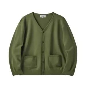브롬톤 등판 포인트 V넥 가디건 P241UCD403