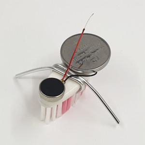 칫솔 진동로봇 5인용