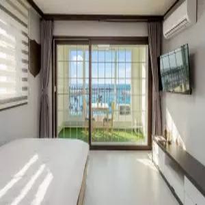 [강원/양양] 양양 아름다운바다 애견동반펜션 (가족/애견/온돌/주차장/바다(바로앞)/오션뷰/해수욕장/커플/일출/일몰/테라스/흡연구역(지정장소))