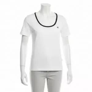 캘빈클라인진 여성 베이비립 스쿱 컷아웃 탑 반팔 티셔츠 47F247G YAF 385130