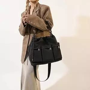 여성쇼퍼백 복조리 스트랩 전면 포켓 포인트 크로스 겸용 숄더백