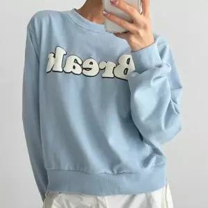 [하프클럽/다잇템]여자 세미크롭 SS 프린팅 보라색 맨투맨