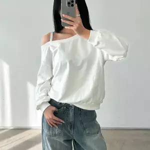 [하프클럽/다잇템]여자 민무늬 박스 원숄더 박시핏 면긴팔 맨투맨