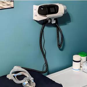 ResMed AirSense 11을 위한 2025 업그레이드된 C-Pap 벽걸이 홀더 조절 가능한 마스크 후크 및 호스 걸이가