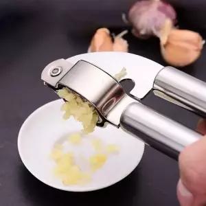 [하프클럽/브이와이]마늘 다지기 마늘빻기 갈릭프레스 재료빻기