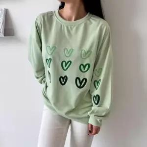 [의류] 맨투맨 프린팅티셔츠 루즈핏 하트맨투맨 여성 긴팔티