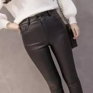 [의류] 시크한 스판 쫀쫀한 레더 팬츠 탄력있는 라인