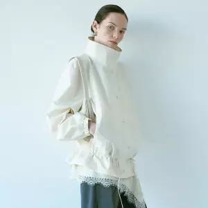 [온앤온](광주신세계) 스트링 하이넥 점퍼 NEW6SM224_9A [크림 얇은버전 예약/4월 10일 출고]