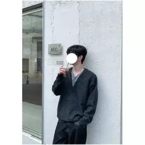 니트 남사친 가을 페이크 투피스 브이넥 스웨터 차콜 V넥 코트 admr3