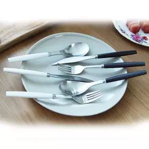 모던 무광 스텐 4종 1세트 커트러리 주방 가족 식기 스텐레스식기세트