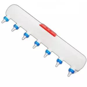 새끼 돼지 포유기 축산기자재 사육장 우유 분유 젖병