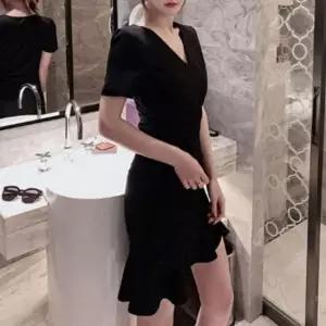 [옷은날개] 롱원피스 원피스 브이넥 핏이 데이트룩 트임 프릴 예