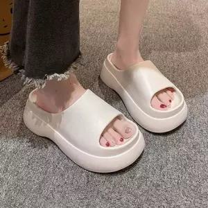 인기상품 플랫폼 쿠션 2컬러 여성 심플 슬리퍼 [WFHNVW6_260314]