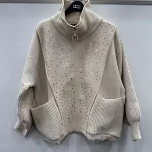 스팽글 포인트 하이넥 니트 집업 ML12KJ002_YS