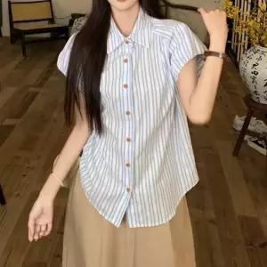 [의류] 나그랑 디자인 카라 셔츠 세로 스트라이프 블라우스