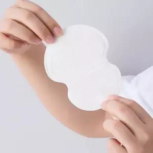 옷에 붙이는 겨드랑이 패드 땀흡수 겨땀 방지 패치