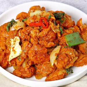 뜯어서 구워주면 끝! 양념 닭갈비 700g + 간장 찜닭 700g (총 1.4kg)