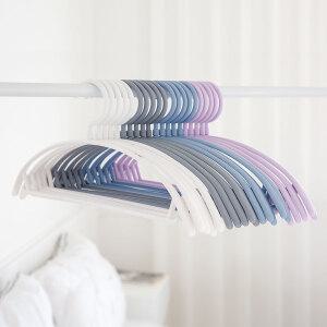 비스토어 어깨뿔방지 모던 플라스틱 옷걸이 20P