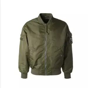 [지프]패딩 누빔 항공점퍼 JO3JPU253A_JK