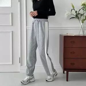 [하프클럽/셀러허브_여성트랜드패션]옆라인 편한바지 배색 팬츠 허리밴딩