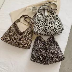 예쁜숄더백 호피 패브릭 숄더백 여자 레오파드 쇼퍼백 캐주얼백