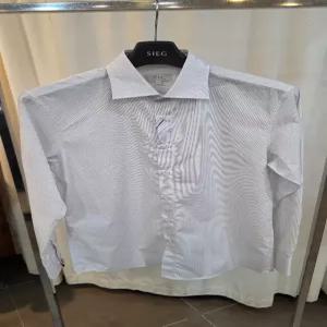 [지이크] 지이크 블랙 핀스트라이프 셔츠 PKBAB5506