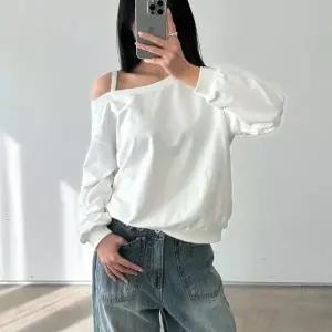 [다잇템] 여자 언발 박스 민무늬 원숄더 끈 면긴팔 박시핏 맨투맨_24739520_588872